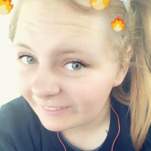 Meet your Posher, Kassandra